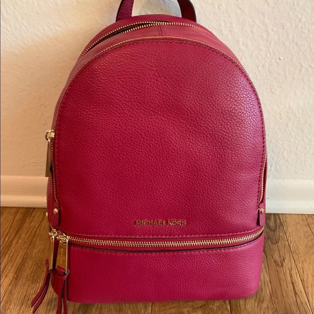 Michael Kora bag pack